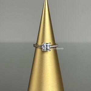 Swarovski Crystal Gold Tone Attract Square Ring Size 52 (US 6) 5112164